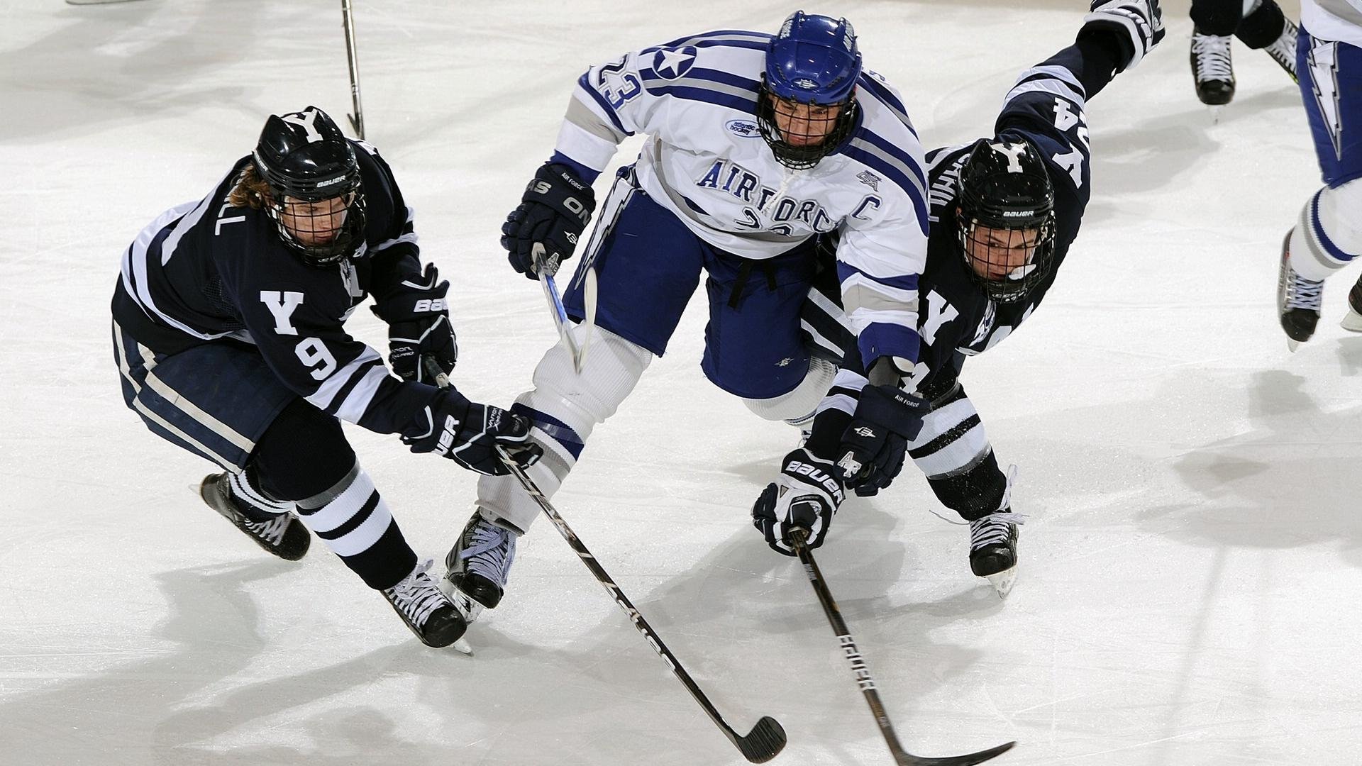 开云体育APP下载-当足球的狂胜遇见篮球的接管，一场跨越时空的降维打击