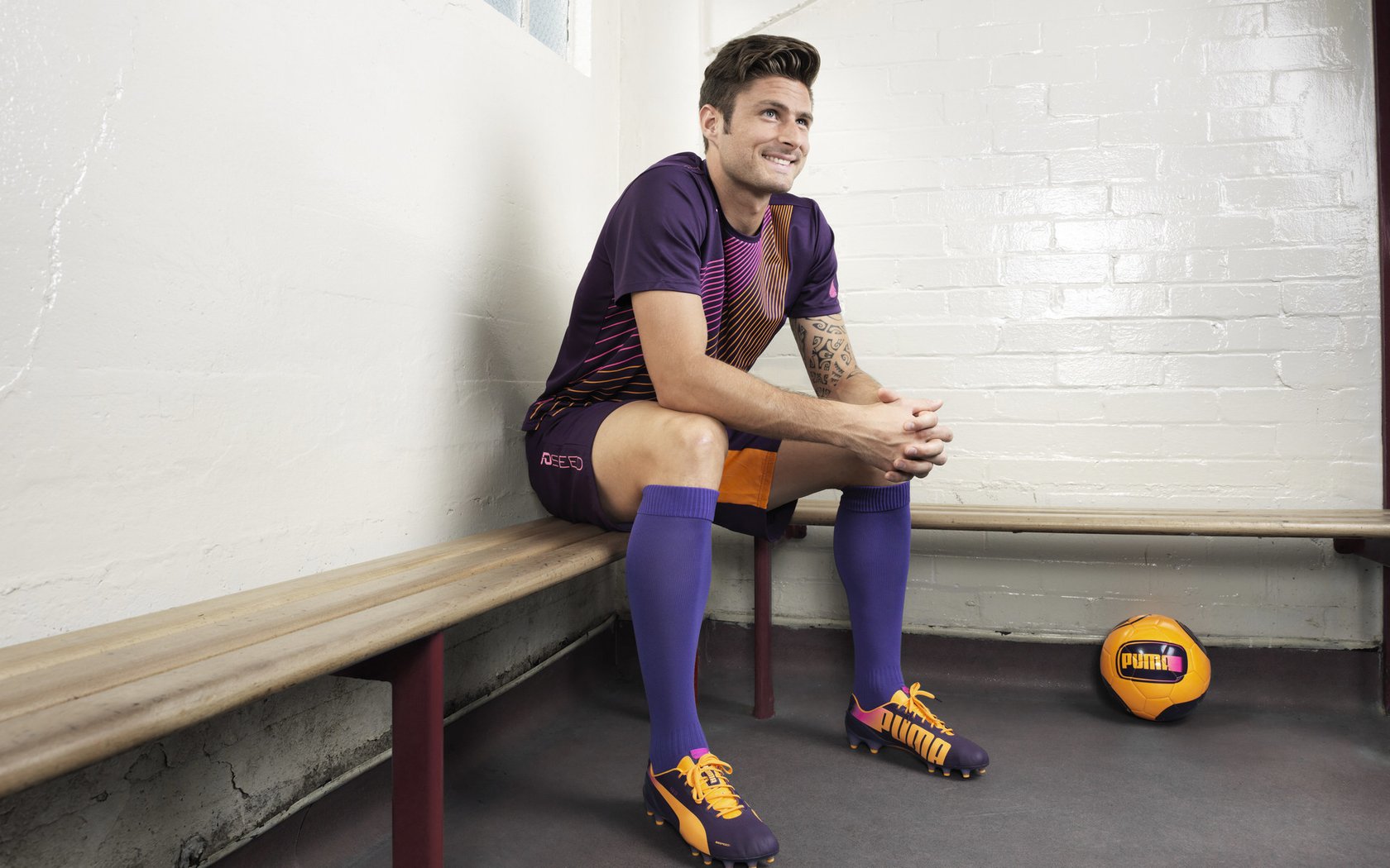 开云体育APP下载-深圳队冲垮独行侠,范弗利特成为关键先生,当东方铁骑踏碎德州神话